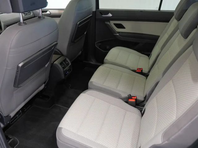 Volkswagen Touran 1.5 TSI DSG