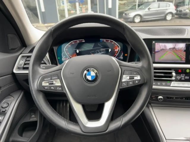 BMW 320 320d Sedan Touring