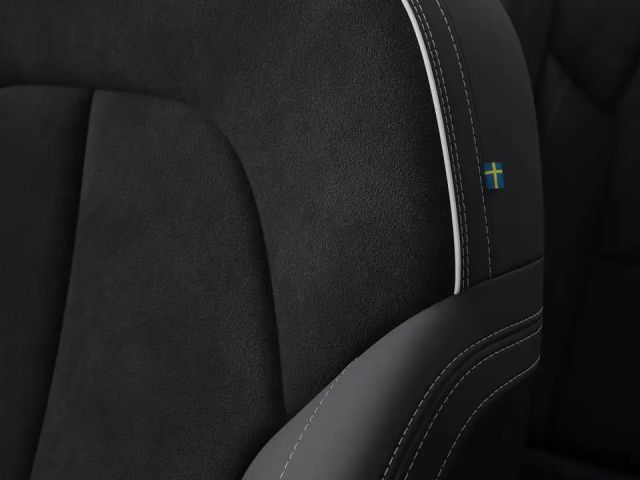 Volvo XC40 Dark Plus