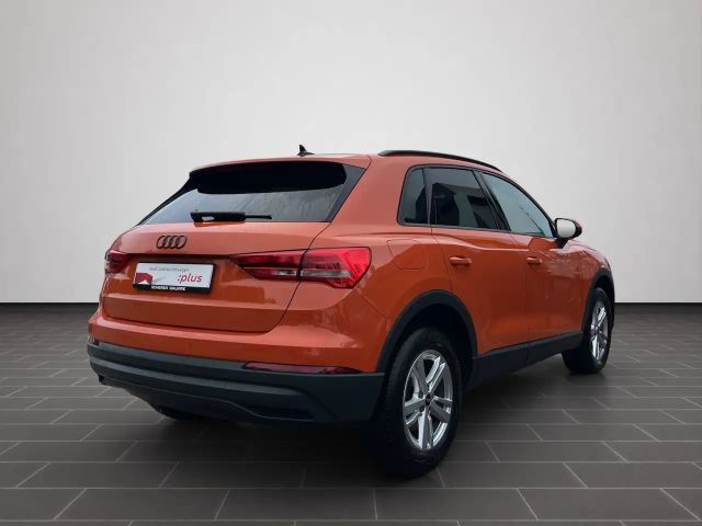 Audi Q3 S-Tronic