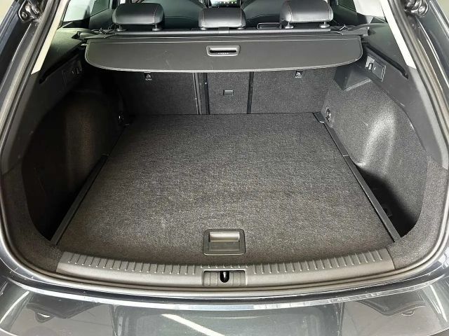 Seat Leon 1.5 eTSI DSG FR-lijn Sportstourer