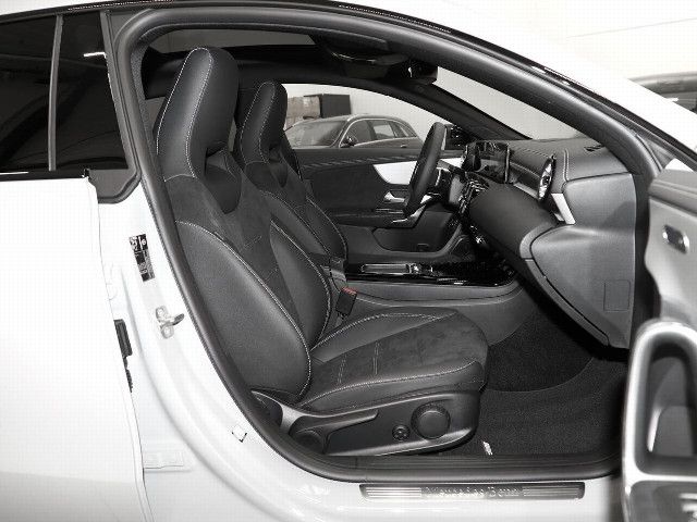 Mercedes-Benz CLA 200 Shooting Brake