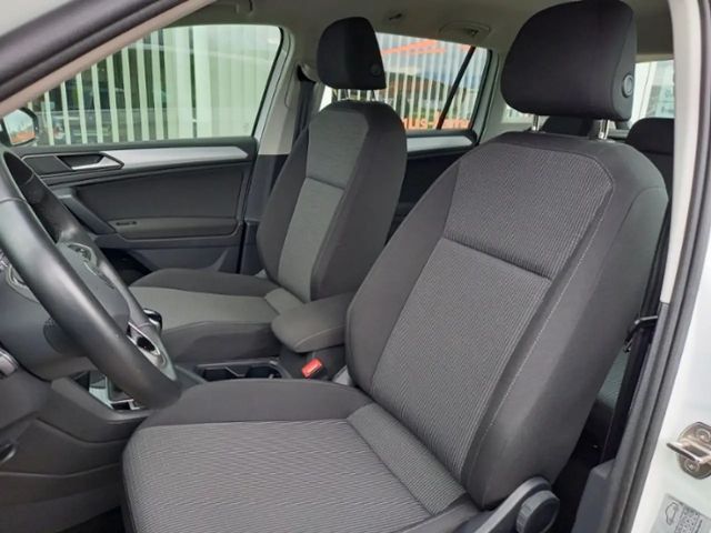 Volkswagen Tiguan Basis