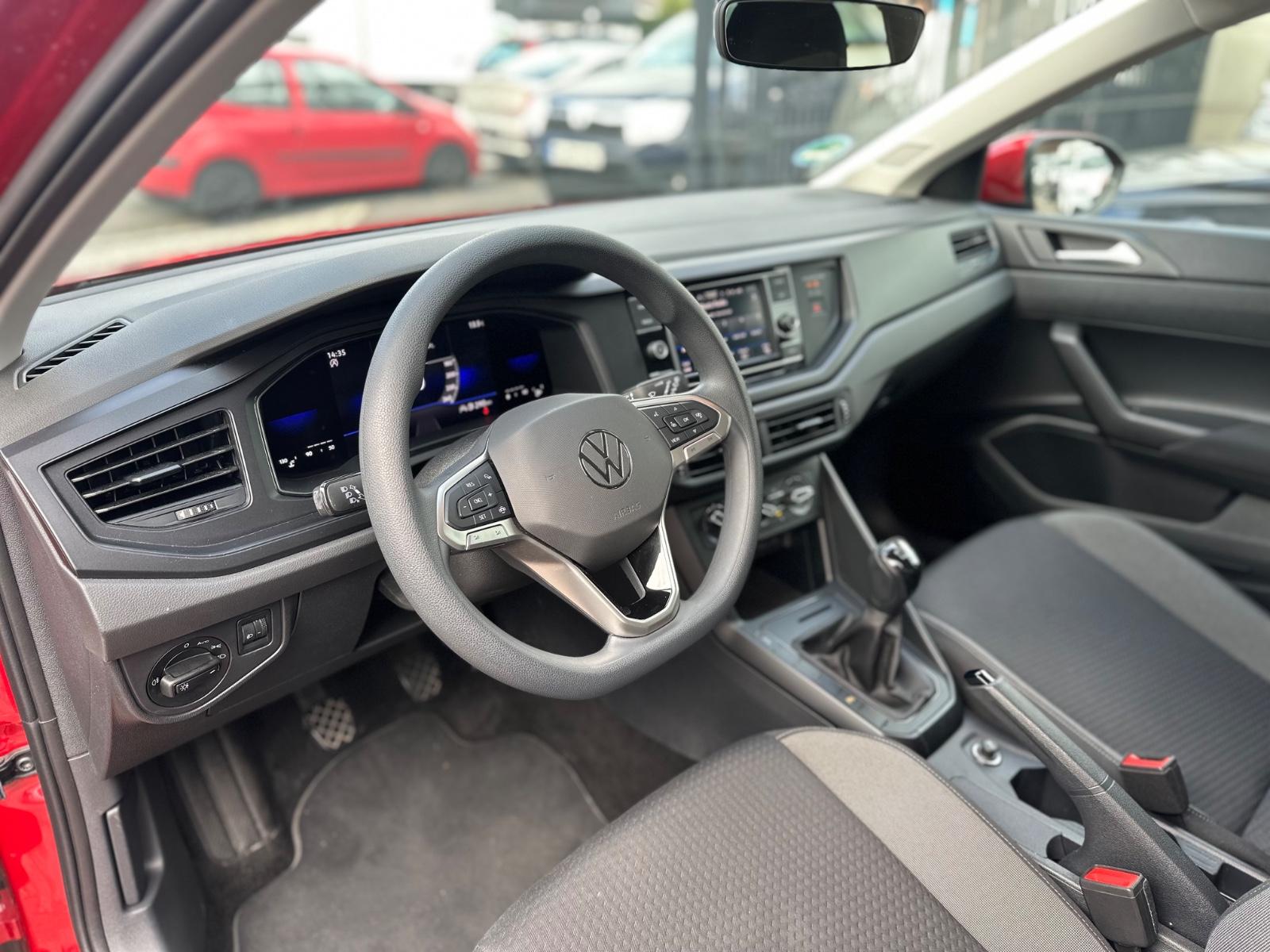 Volkswagen Taigo TAIGO*TEMPOMAT*PDC*CARPLAY*LED-SHZ-DAB-NR