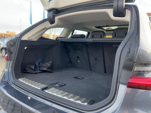 BMW 320 320d Luxury Line Touring