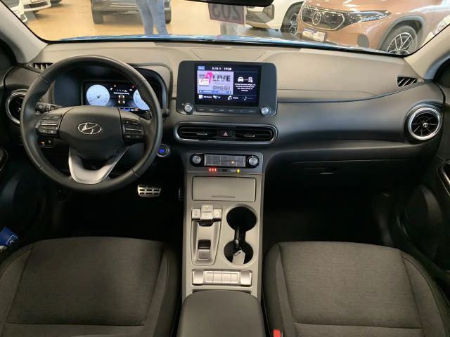 Hyundai Kona Select