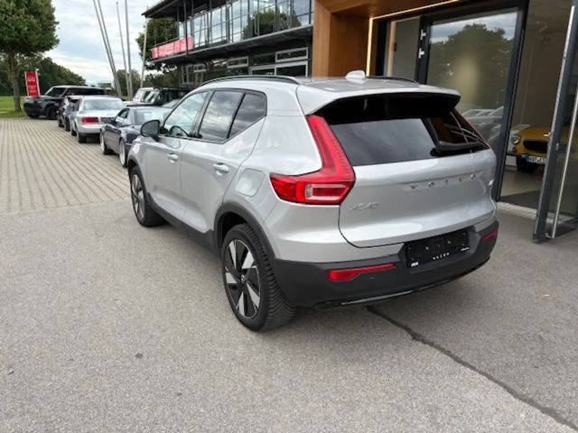 Volvo XC40 AWD Plus Recharge Twin Engine