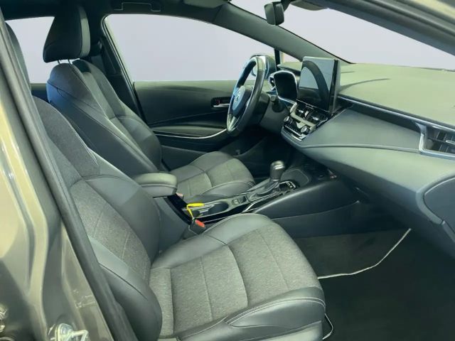 Toyota Corolla Hybride Team D