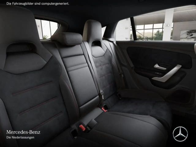 Mercedes-Benz CLA 200 AMG Line