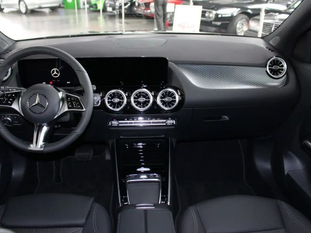 Mercedes-Benz GLA 200 Progressive