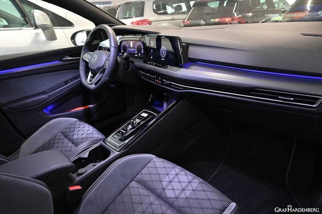 Volkswagen Golf 2.0 TSI 4Motion Golf VIII R-Line