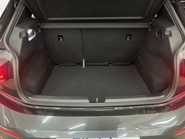 Cupra Born Born 170 Below Paket LED LM 19" PDC vo+hi DAB