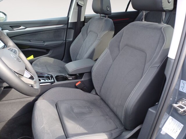 Volkswagen Golf 1.5 eTSI DSG Variant