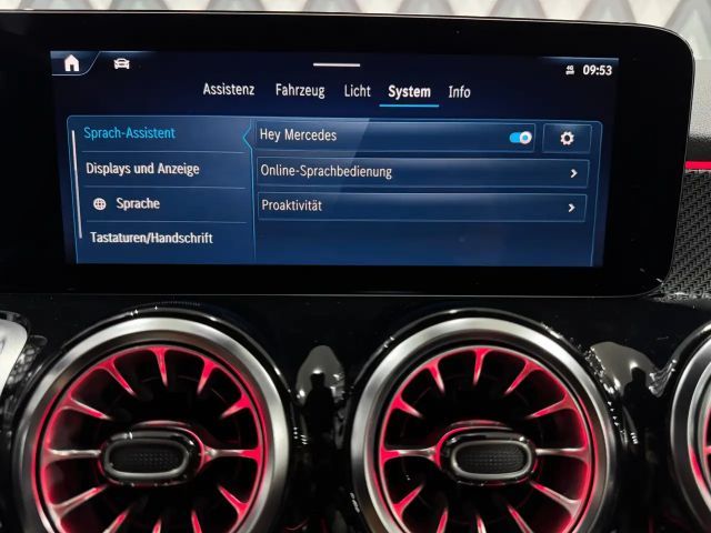 Mercedes-Benz GLB 180 AMG Line