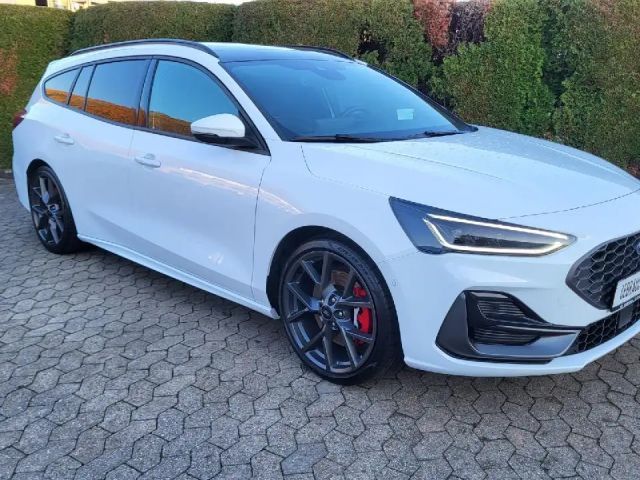 Ford Focus ST Line