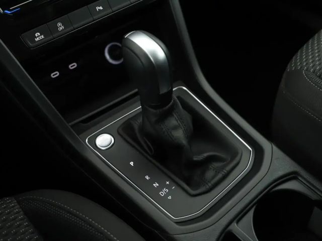 Volkswagen Touran 1.5 TSI DSG R-Line