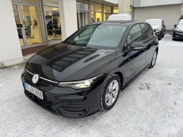 Volkswagen Golf DSG R-Line