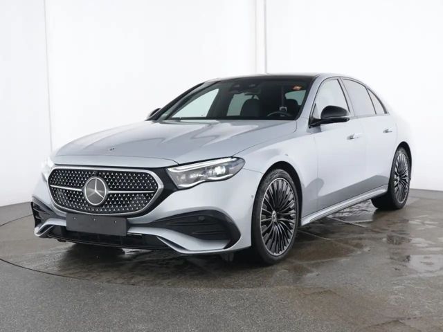 Mercedes-Benz E 220 AMG Line E 220 d Sedan