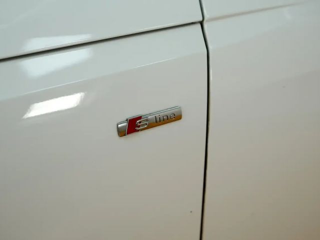 Audi A4 35 TDI S-Line S-Tronic Sedan