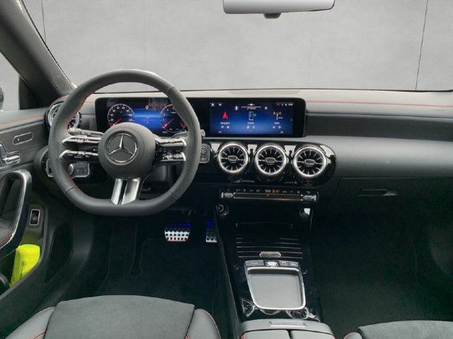 Mercedes-Benz CLA 200 Shooting Brake