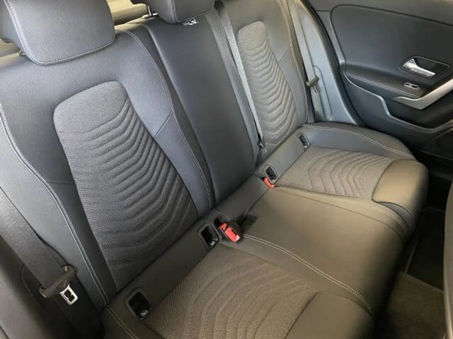 Mercedes-Benz A 180 Progressive