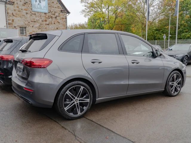 Mercedes-Benz B 200 B 200 d Progressive