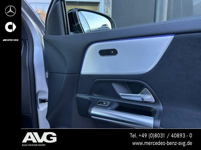 Mercedes-Benz GLA 200 AMG Line