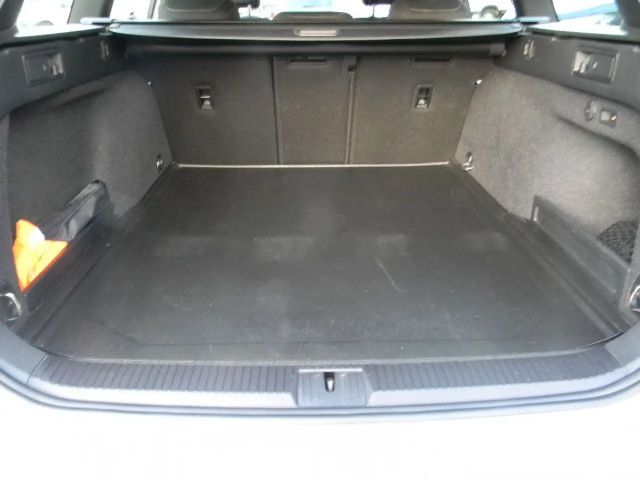 Volkswagen Passat Business Variant