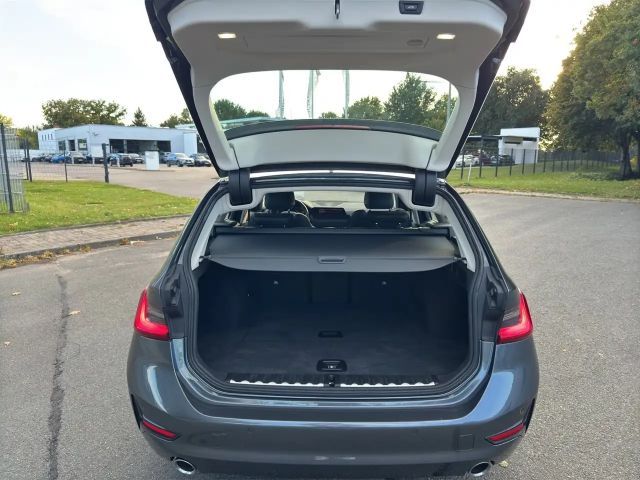 BMW 320 320d Touring