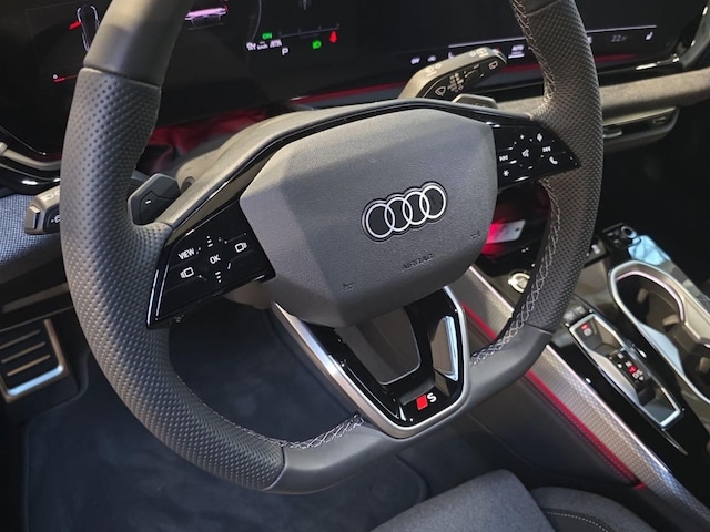 Audi A6 Avant Quattro S-Tronic