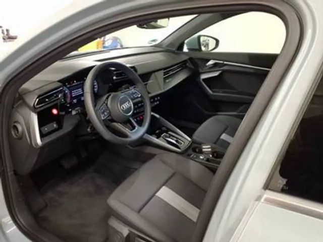 Audi A3 30 TFSI S-Tronic Sedan