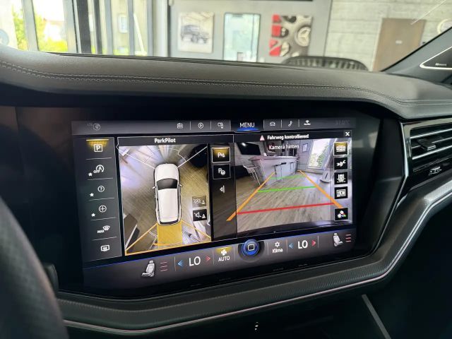 Volkswagen Touareg 4Motion R-Line