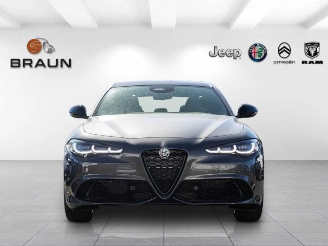 Alfa Romeo Giulia AT8 Q4 Turbo Veloce