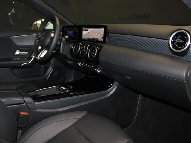 Mercedes-Benz A 180 Progressive