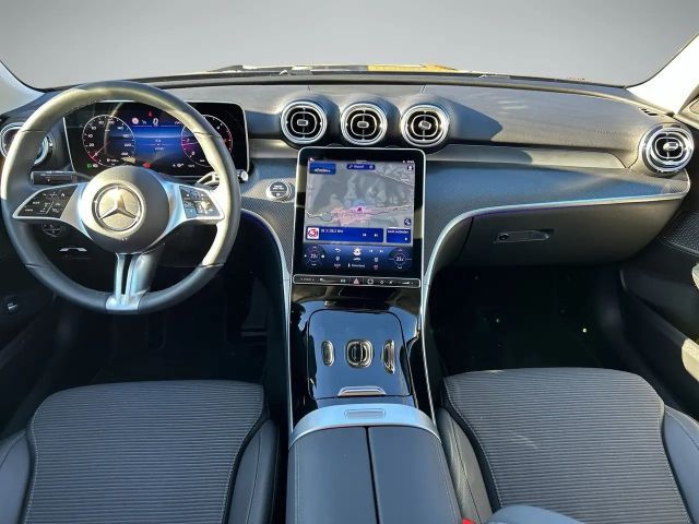 Mercedes-Benz C 200 C 200 d Sedan