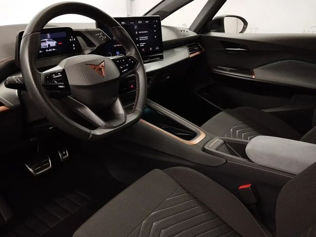 Cupra Born 62kWh...Navi/RFK/LED