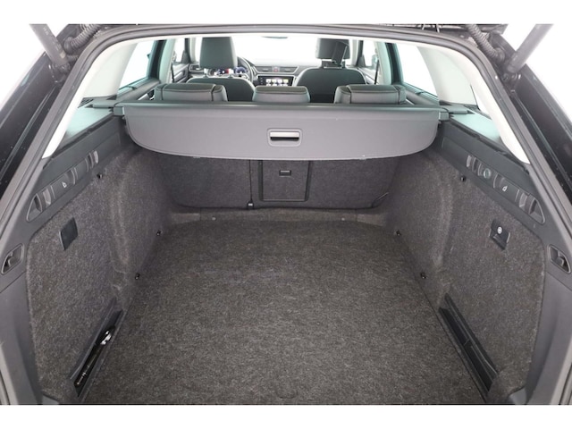 Skoda Superb 2.0 TDI Combi Style Style