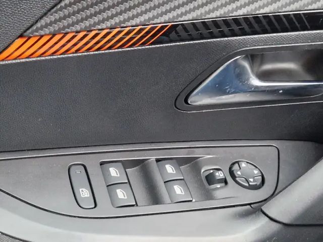 Peugeot E-2008 Active Pack