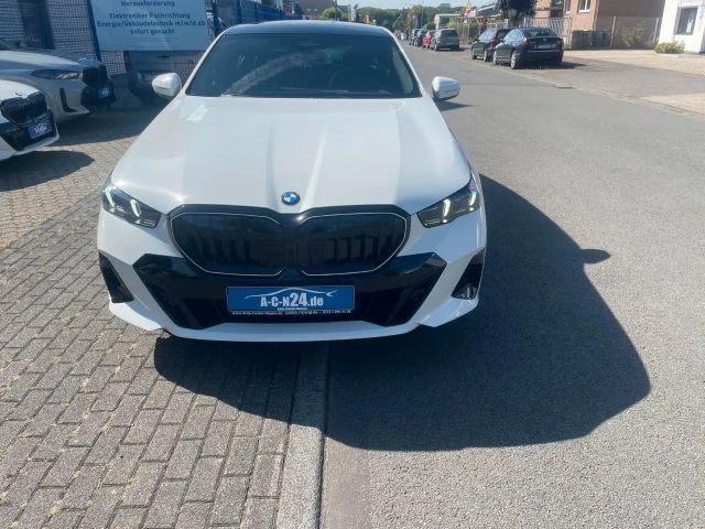 BMW 540 540d M-Sport Sedan xDrive