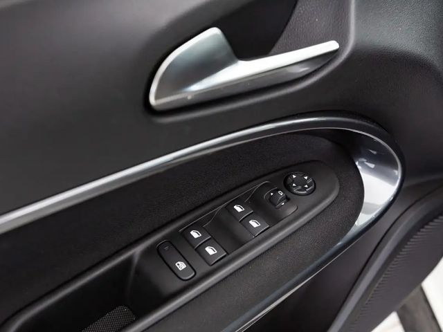 Fiat 600e 600 Elektro (RED) 54 kWh