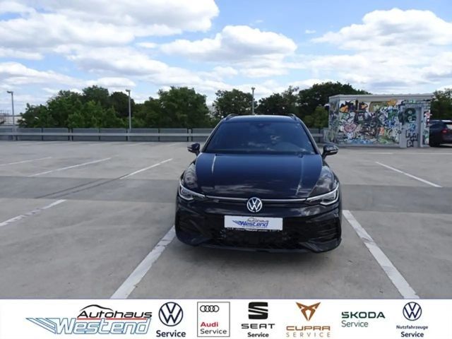 Volkswagen Golf DSG R-Line