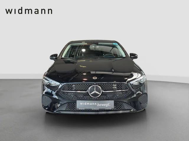 Mercedes-Benz A 200 Progressive