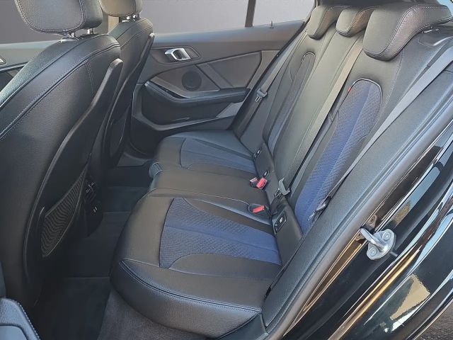 BMW 118 118d M-Sport Sedan