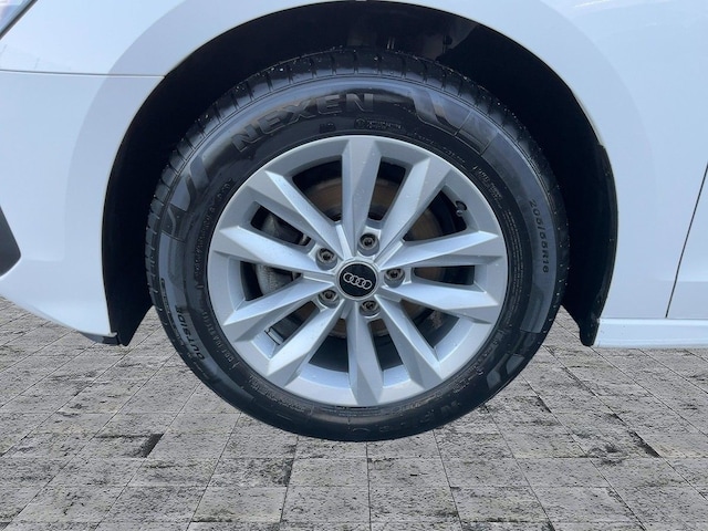 Audi A3 30 TFSI Sedan