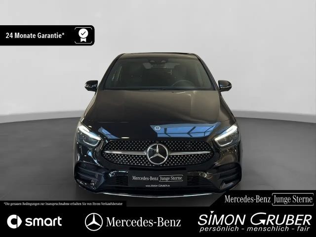 Mercedes-Benz B 250 4MATIC AMG Line Sedan