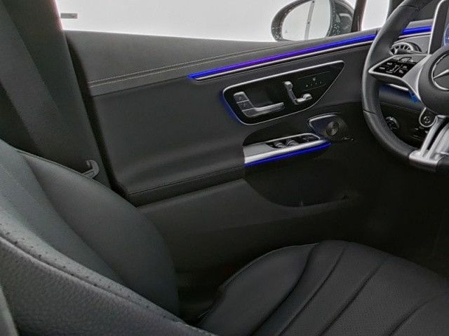Mercedes-Benz EQE 300 Sedan