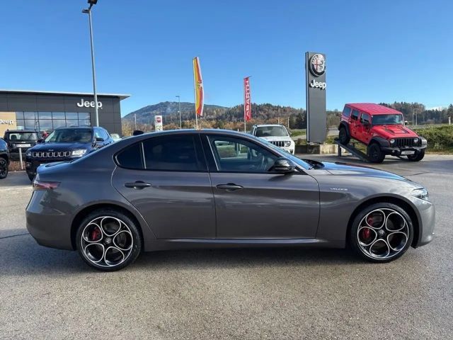 Alfa Romeo Giulia AT8 Q4 Veloce