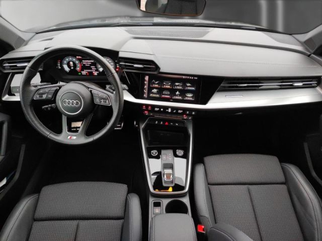 Audi A3 30 TFSI S-Tronic Sedan