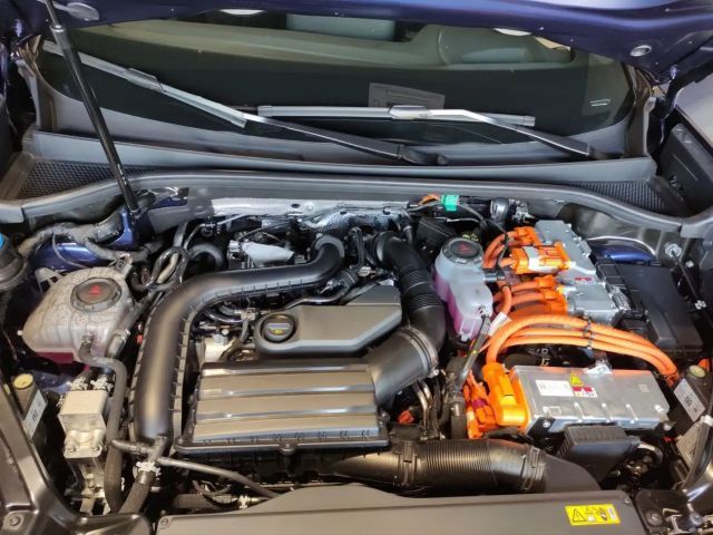 Cupra Terramar 1.5 e-Hybrid VZ