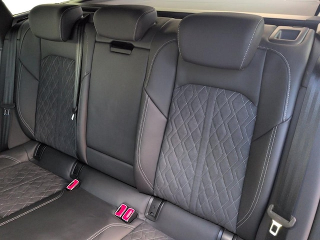 Audi S6 Avant Quattro